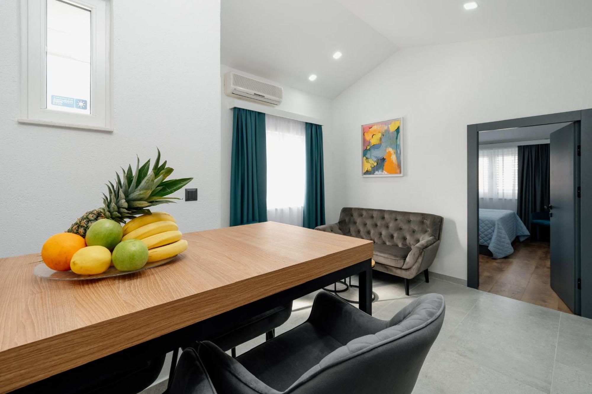 Apartments Kudelik トロギール エクステリア 写真