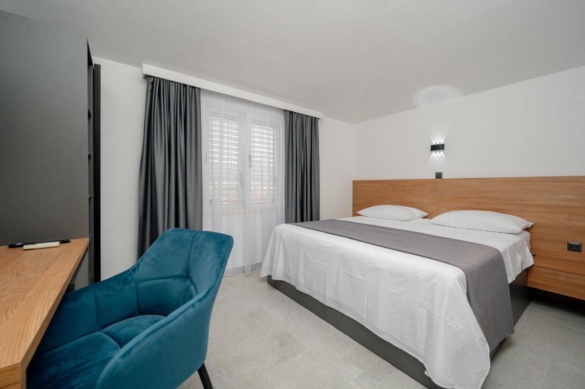 Apartments Kudelik トロギール エクステリア 写真