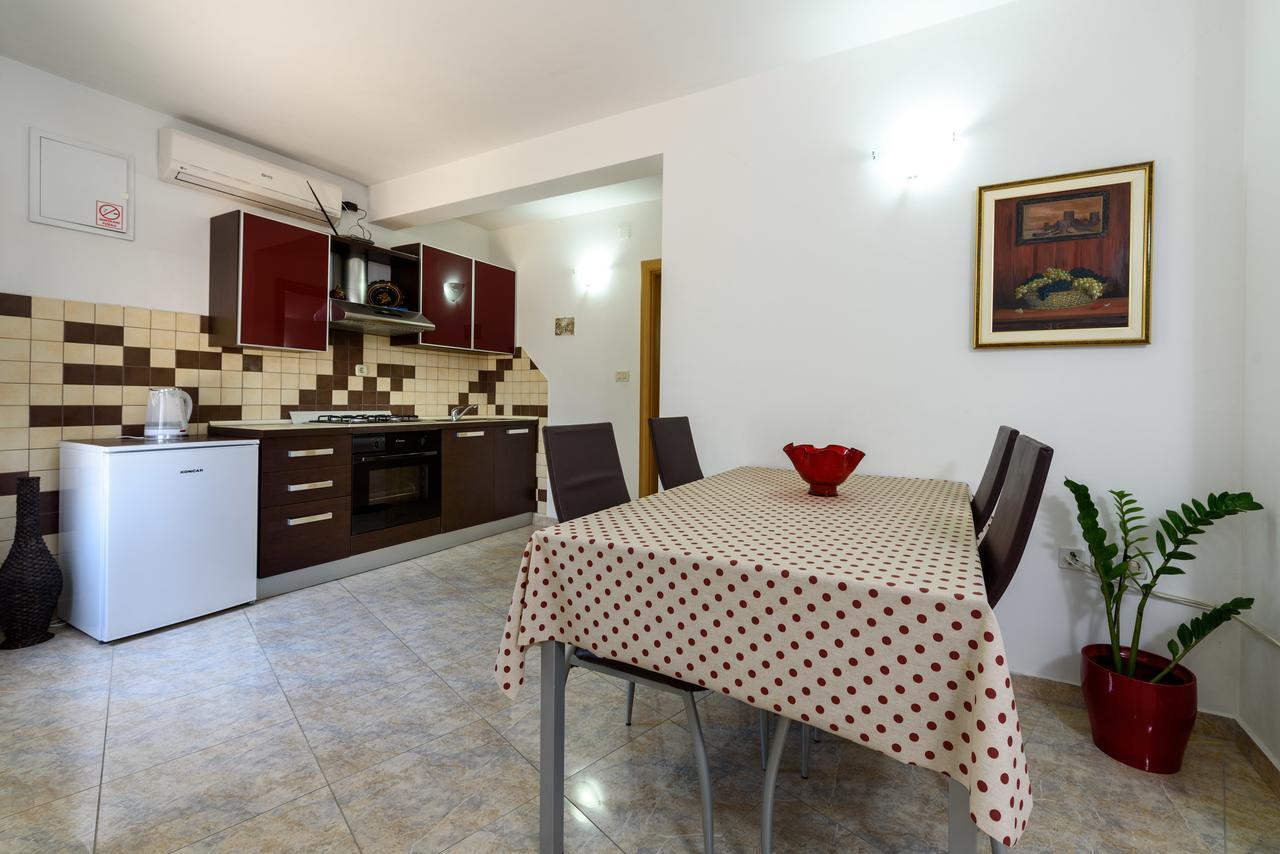 Apartments Kudelik トロギール エクステリア 写真